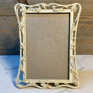 Picture Frame Metal Cream Color Leaf Design by Burns of Boston 4x6